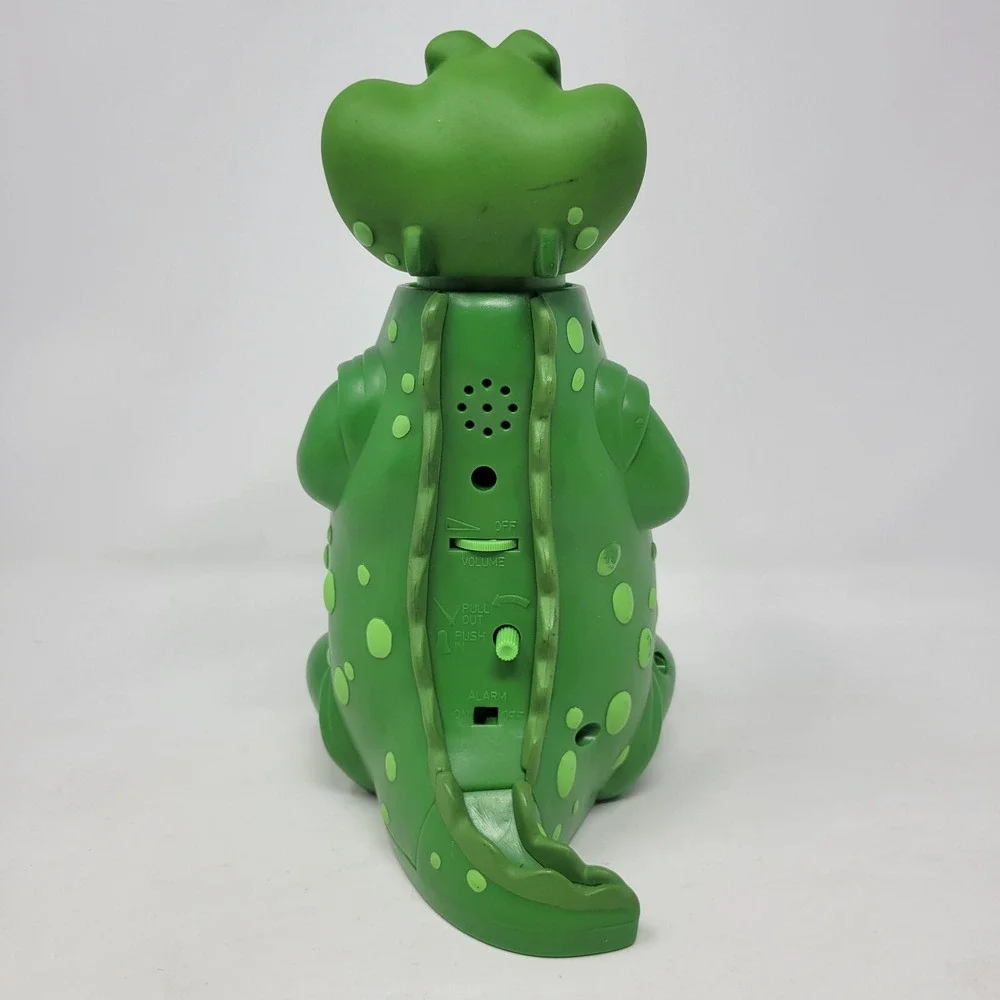 Peter Pan Tick Tock Croc‎ Alarm Clock Neverland Disney 10